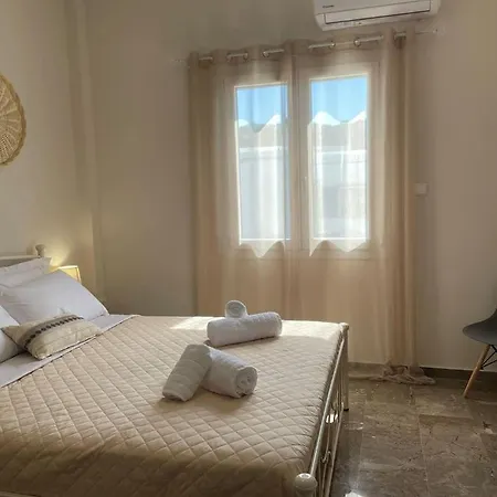 θἔρως Tinos