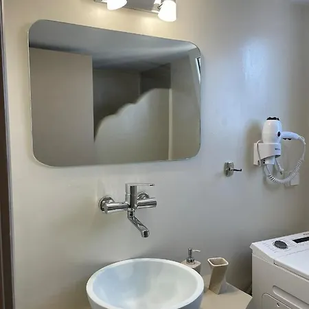 Apartment θἔρως *